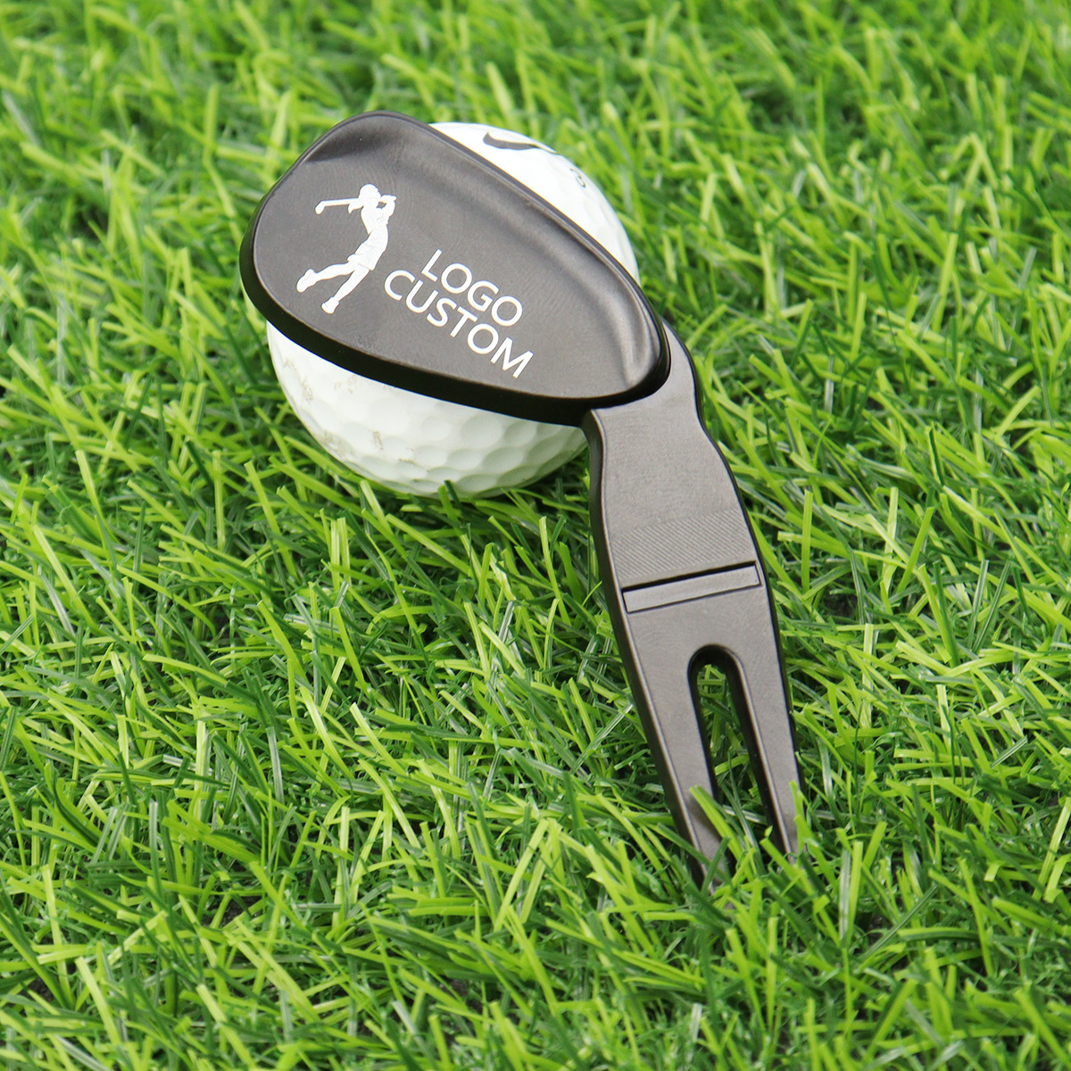 Golf divot repair tool 